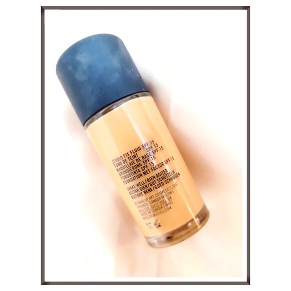 Mac Studio Fix Fluid Foundation - Picture 2 of 5
